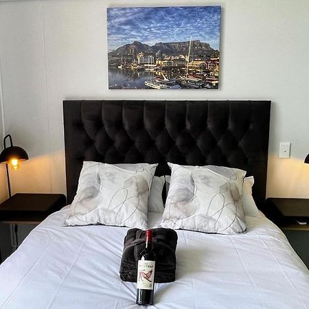 Modern Luxury Studio With Breathtaking City Views - No Load Shedding Le Cap Extérieur photo