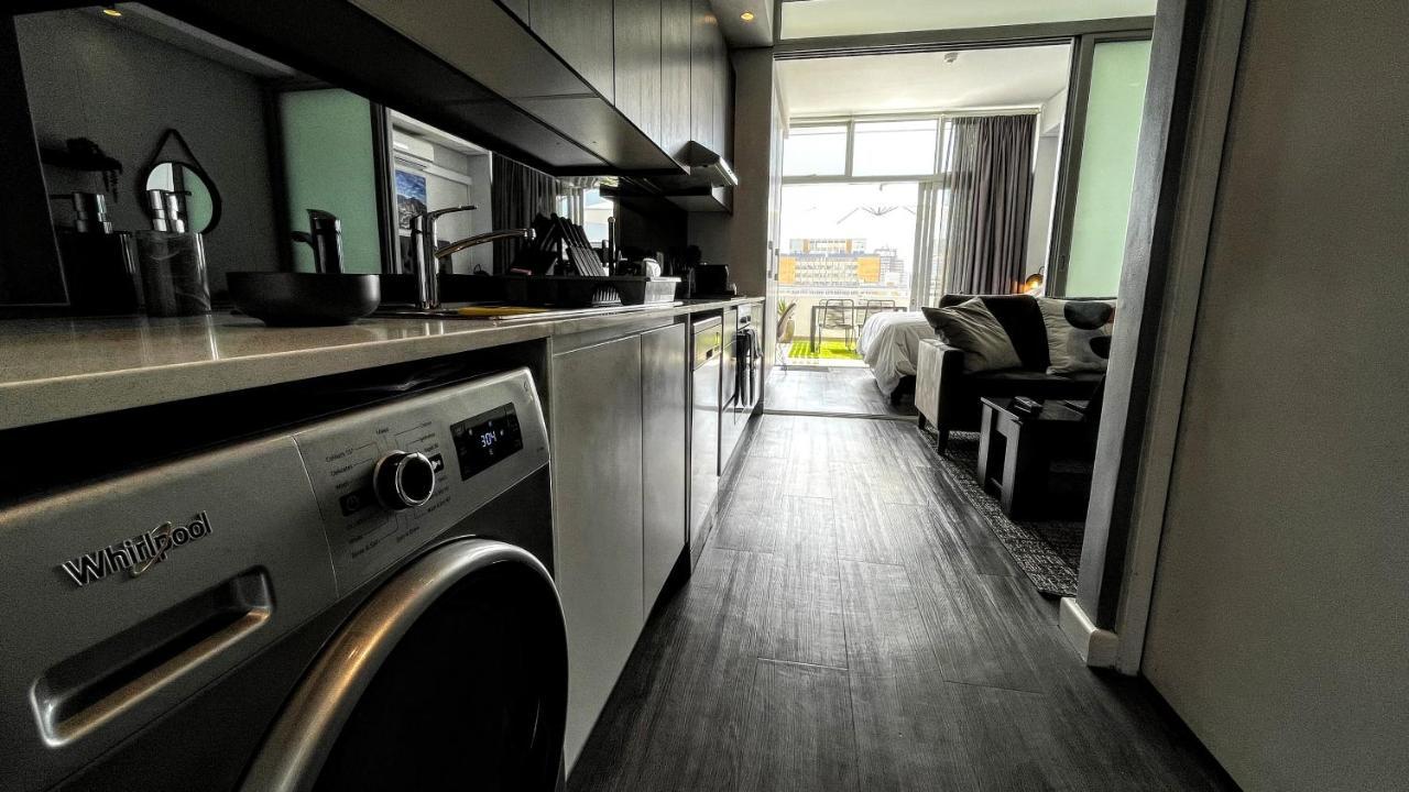 Modern Luxury Studio With Breathtaking City Views - No Load Shedding Le Cap Extérieur photo