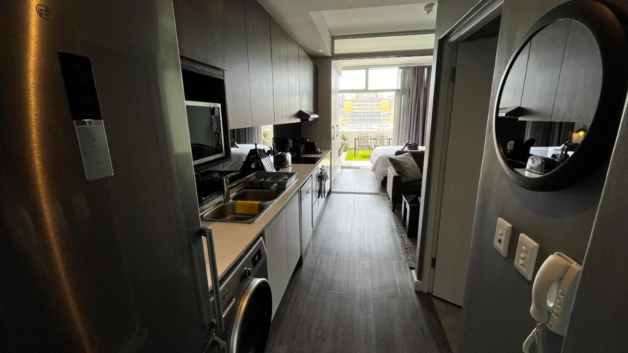 Modern Luxury Studio With Breathtaking City Views - No Load Shedding Le Cap Extérieur photo
